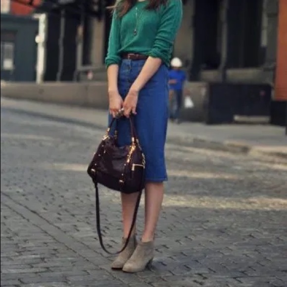 Chic Grey Faux Suede Cute Wooden Ankle Booties - Picture 13 of 14